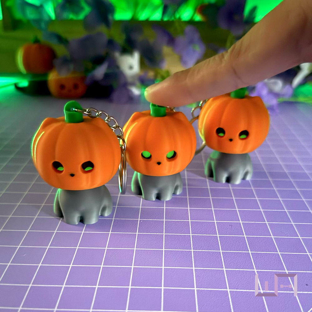 Pumpkin Cat Clicker (glow in the dark)