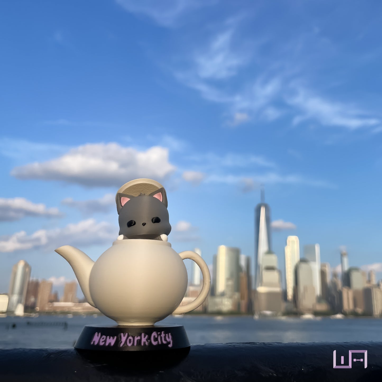 NYC: Cat Teapot