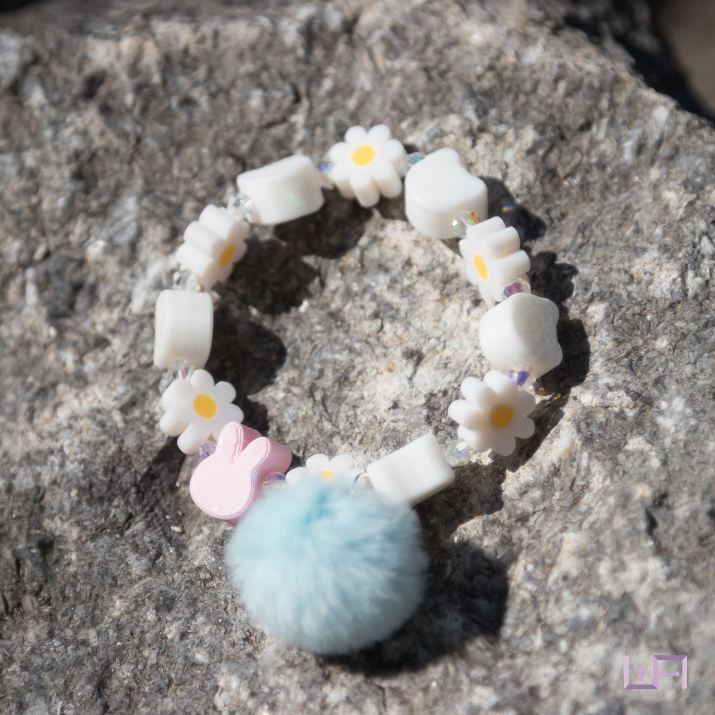Jiniret with Daisy Bracelet