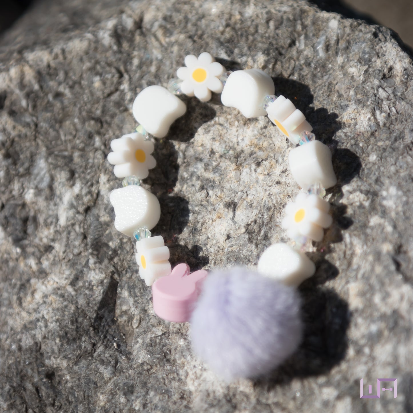 Jiniret with Daisy Bracelet
