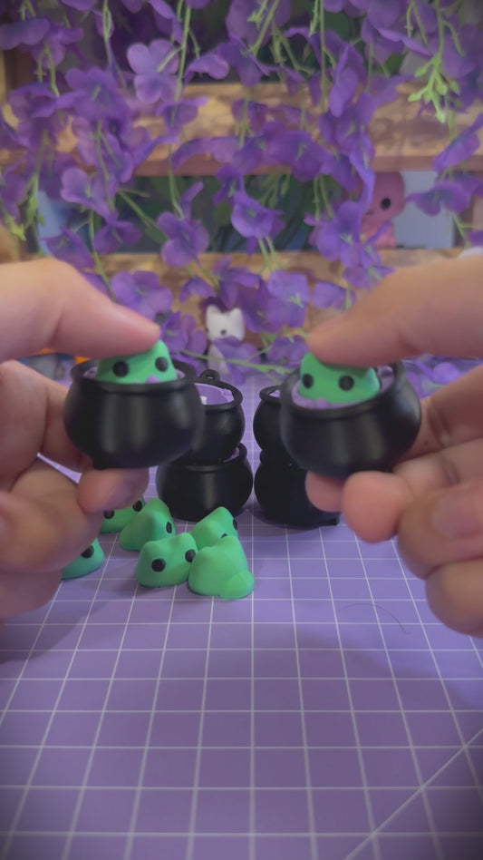 Frog in Cauldron Clicker